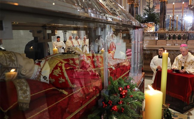 Nadbiskup Kutleša predvodio misno slavlje prigodom zatvaranja Svete godine i povratka relikvija bl. A. Stepinca